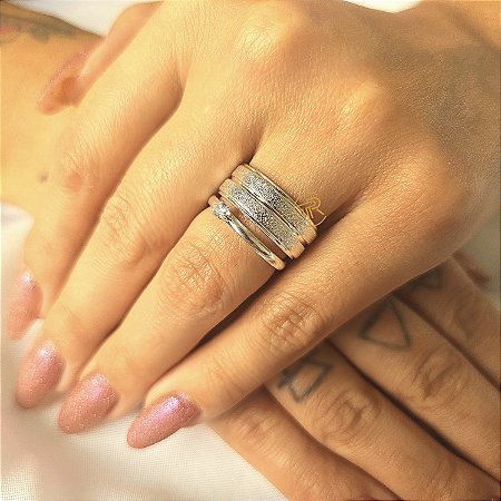 Par de aliança 8mm em Prata 925 diamantada + Gravação (COD-48)