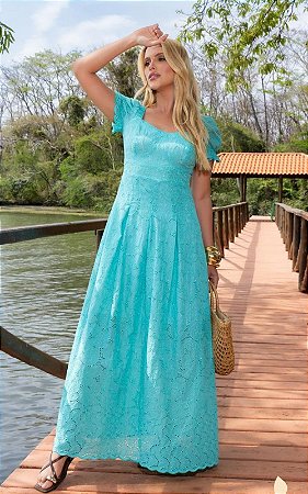 Vestido Midi Em Laise Decote Coração Manga Curta