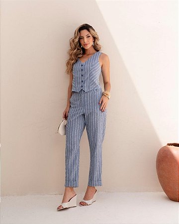 Conjunto Em Alfaiataria Colete e Calça Com Listras