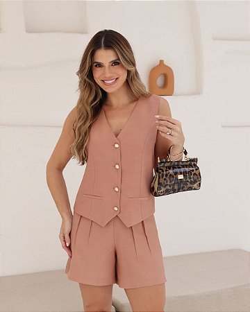 Colete Com Botão Dourado Doce Flor