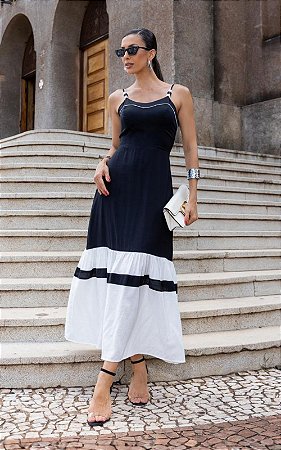Vestido Midi Em Viscose Decote Redondo E Alças Finas