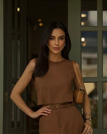 Regata Cropped Com Detalhes Costas Milalai