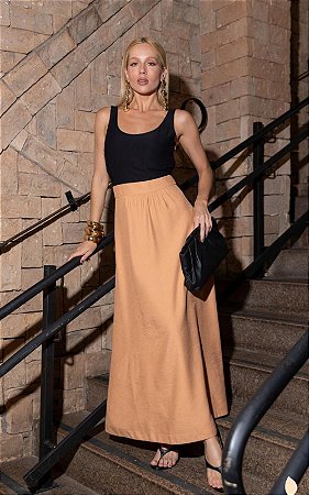 Vestido Midi Em Alfaiataria Decote Redondo Bicolor