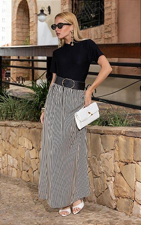 Vestido Midi Em Viscose Tricoline Com Mangas Curtas e Listras