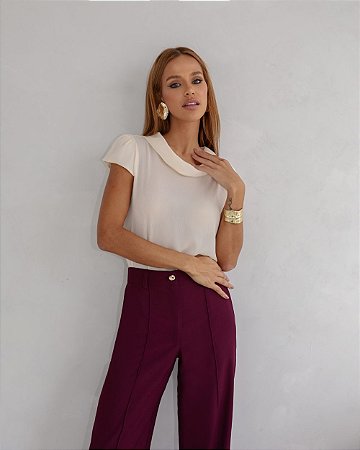 Blusa Em Crepe Com detalhes Na Gola Doce Flor