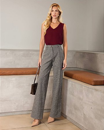 Regata Decote V Com Botões Nas Costas Doce Flor