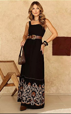 Vestido Longo Com Bordado Decote Quadrado