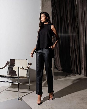 Calça Reta Em Couro Sintético Hirus