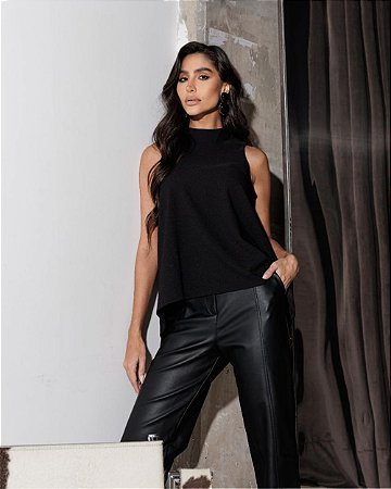 Blusa Cavada Assimétrica Em Crepe Hirus