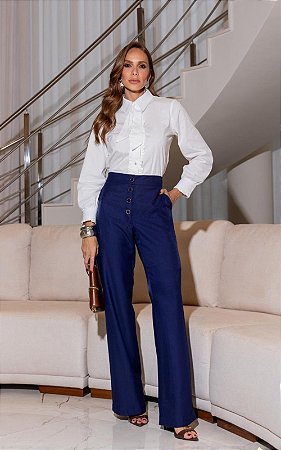 Calça Reta Em Alfaiataria Com Botões Frontais