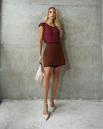 Short Saia Transpassada Em Alfaiataria Doce Flor