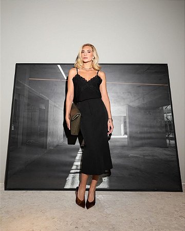 Saia Lápis Midi Em Alfaiataria Com Fenda Doce Flor