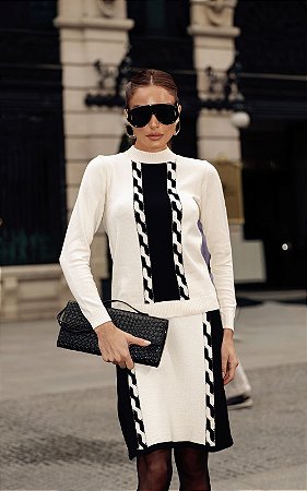 Saia Em Tricot Tranças Alto Relevo