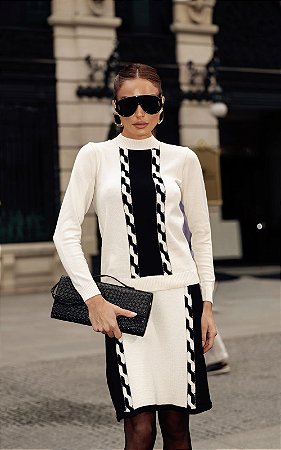 Blusa Em Tricot Tranças Alto Relevo