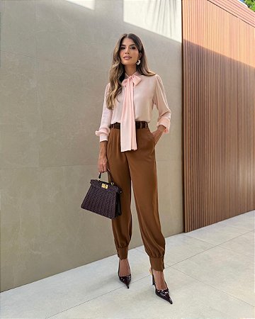 Calça Cenoura Com Punho E Botões Doce Flor