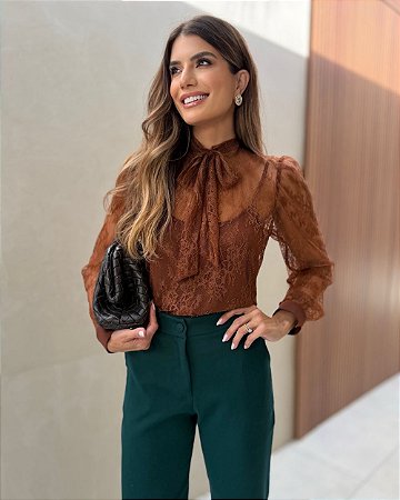 Blusa Manga Longa Com Renda Doce Flor