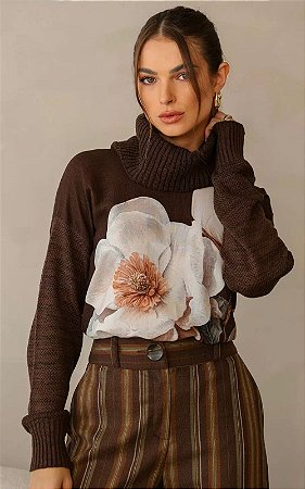Blusa Tricot Gola Role E Manga Longa Com Estampa