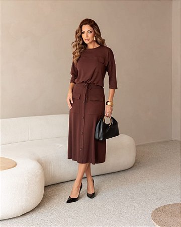 Conjunto Em Moletinho Saia Midi Botões e Blusa