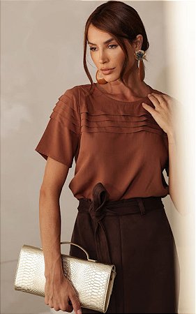 Blusa Em Viscolinho Com Pregas