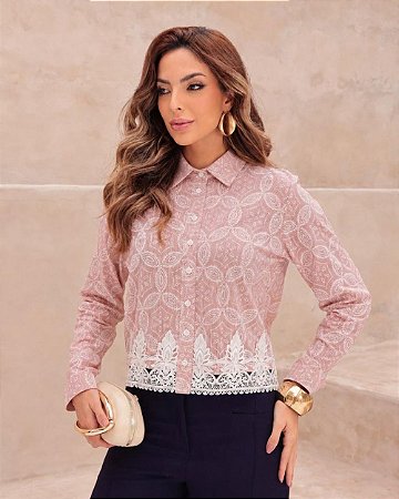 Camisa Cropped Bordada E Com Renda Barra