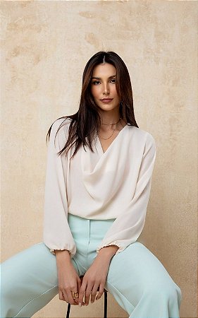 Blusa Manga Longa Com Degagê Doce Flor
