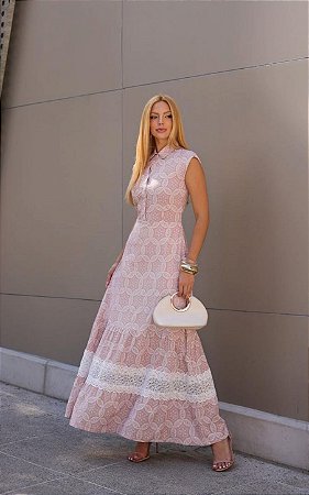 Vestido Longo Bordado Com Entremeio