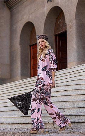 Camisa Gola Alta Em Viscose Estampado Flores