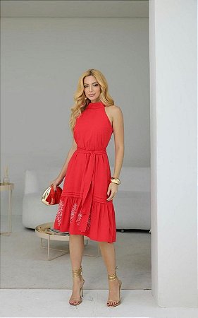 Vestido Curto Em Viscose Com Gola Alta e Bordados