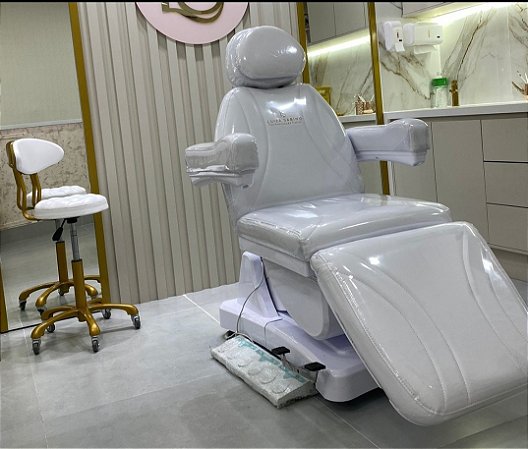 MACA  POLTRONA  ELETRICA  LUXO + PLASTIFICAÇÃO + LOGO PERSONALIZADO DA SUA CLINICA + MOCHO + LUPA LED EM ALUMINIO