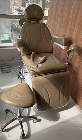 MACA  POLTONA 100%  ELÉTRICA  3 MOTORES PARA GINICOLOGISTA COM LOGO PERSONALIZADO