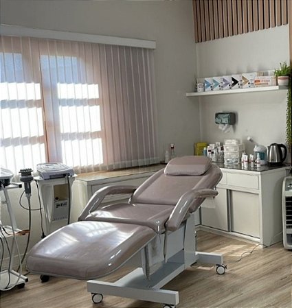 MACA POLTRONA 100% ELÉTRICA 3 MOTORES VARIAS CORES + PLASTIFICAÇÃO + LOGO PERSONALIZADO DA SUA CLINICA + RODINHAS E FREIO