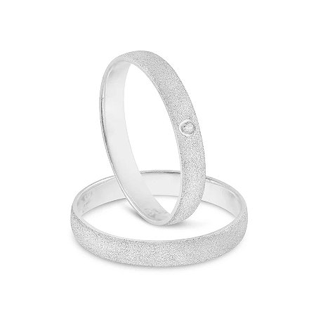 Par de Alianças de Prata 950 Fosco Diamantada Abaulada com Pedra na Menor