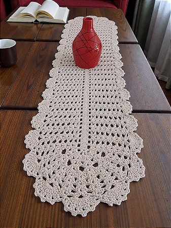Caminho de Mesa Artesanato em Crochê feito a Mão