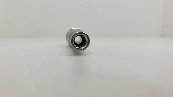 SOQUETE ESTRIADO LONGO ENC 3/8" X 1/4"