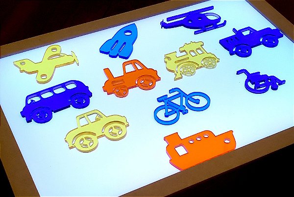 Meios de Transporte em acrílico