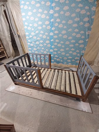 Cama em Pinus e MDF - Modelo 41