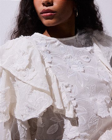 BLUSA BABADO FLOR OFF