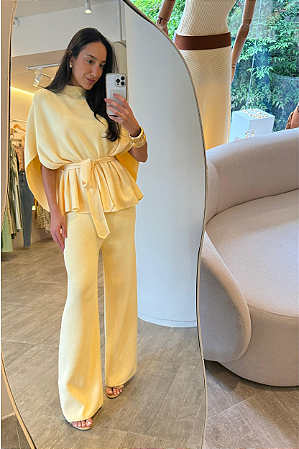 CONJUNTO MUNIQUE AMARELO