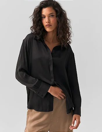 CAMISA ACETINADA PRETA