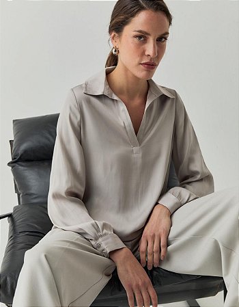 BLUSA MEIA VISTA ACETINADA CINZA