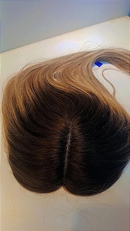 PRÓTESE CAPILAR MARIA DE CABELO HUMANO PARA TOPO DE CABEÇA