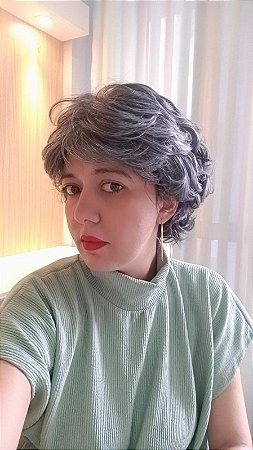 PERUCA MARILDA CABELO FIBRA GRISALHA CABELO CURTO ONDULADO