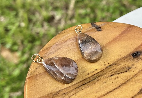 Pingente Pedra da Lua Rosada - dourado