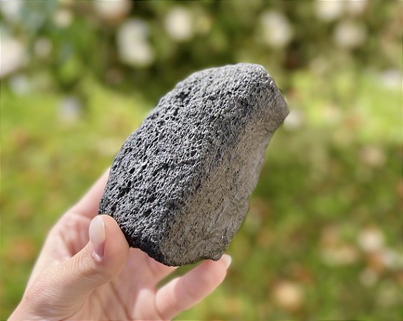 Pedra Vulcânica Maior - Bruta