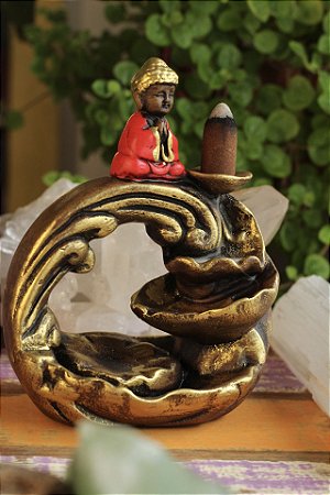 Incensário Cascata Buda meditando