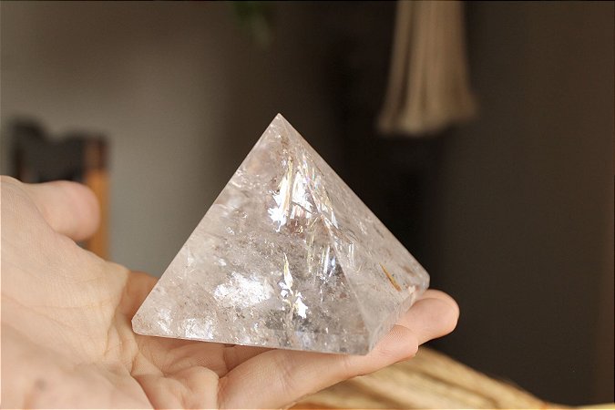 Pirâmide de Cristal G