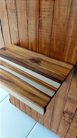 Mesa dobrável de apoio para churrasqueira