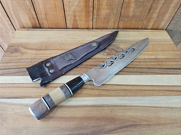 Faca Desenhada 10" Aço Cirúrgico Cabo de Madeira Caramelo