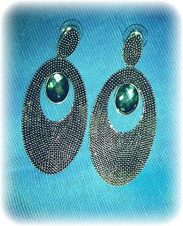 Brinco Prata com pedra de esmeralda!