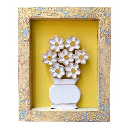 QUADRO AMARELO C/AZUL E  VASO DE FLORES BRANCAS EM MADEIRA
